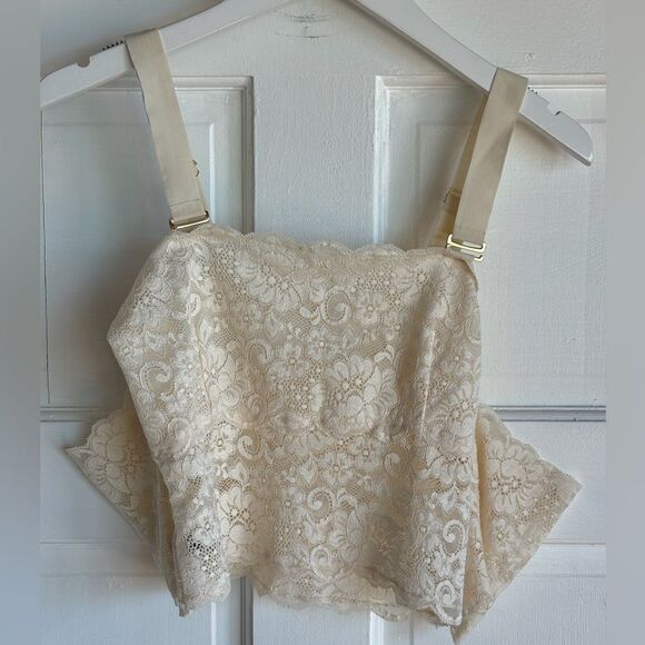 New Free People We Are Hah I Stopped It Lace Cold Shoulder Top Cream Intimates - Picture 3 of 7